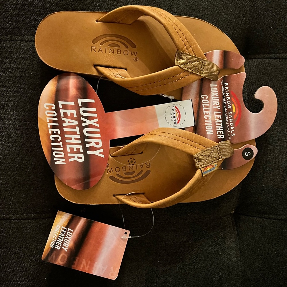 NWT Rainbow Leather Flip Flops Sandals Women's 5.5-6.5 NEW luxury leather